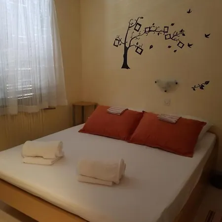 Iva - 50m From The Nečujam